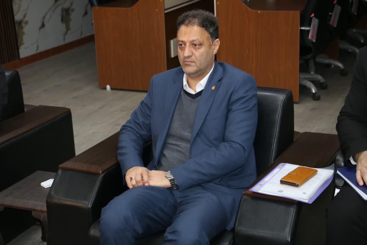 تأکید بر خدمت‌رسانی حداکثری در لرستان؛