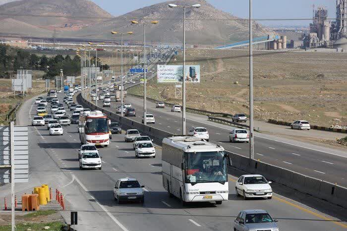 افزایش ۱۹ درصدی تردد خودروها در محورهای مواصلاتی لرستان