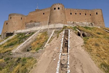 آغاز کاوش تپه «فلک الافلاک» خرم‌آباد برای ثبت جهانی
