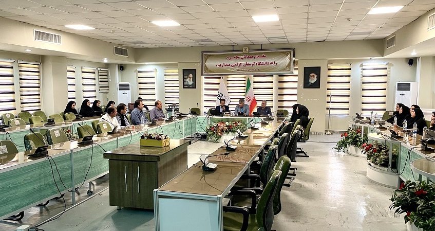 «آگاهی» برای «ایمنی»؛ کارگاه آشنایی با جانوران سمی در دانشگاه لرستان برگزار شد